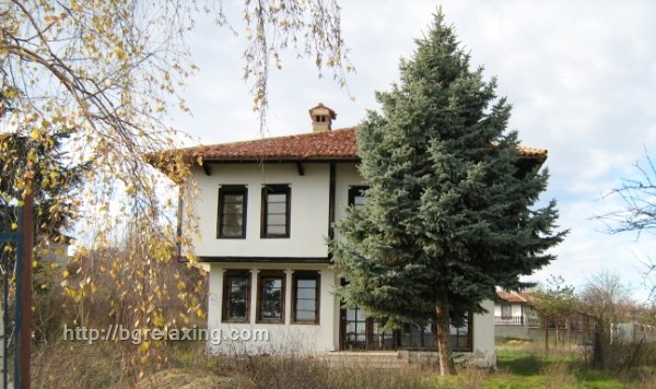 Dom-na-prodazhu-v-starobolgarskom-stile
