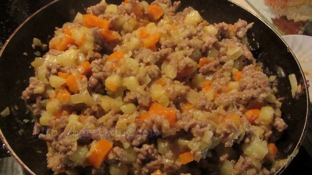 farsh-luk-kartofel-morkov